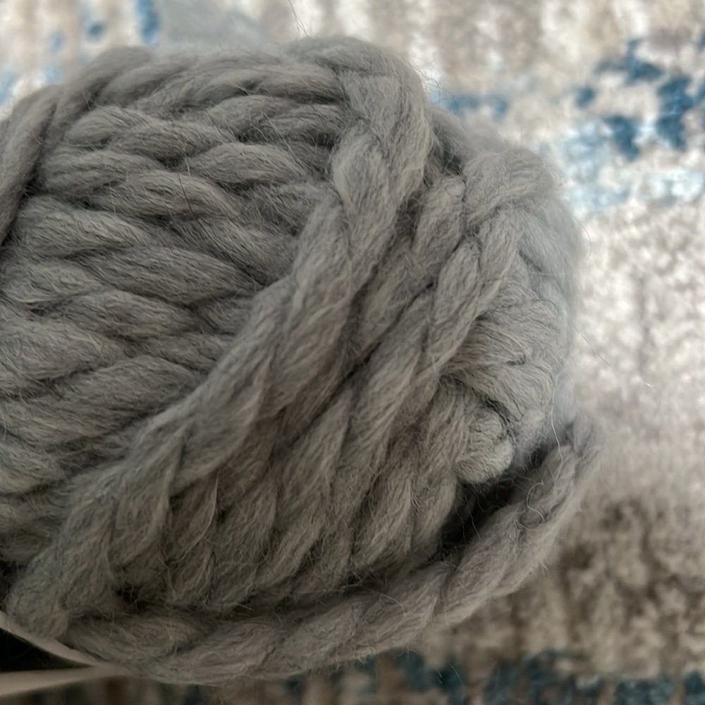 Touch of Luxe by Lion Brand Yarns, Touch of Alpaca Thick & Quick, Color Cement - Picture 5 of 5